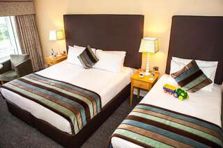 Отель Connemara Coast Hotel Furbo Семейный номер (для 2 взрослых и 1 ребенка)-2